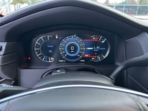 Used 2020 Cadillac Escalade Platinum image 16