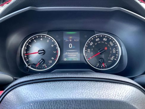 Used 2022 Toyota RAV4 LE image 25