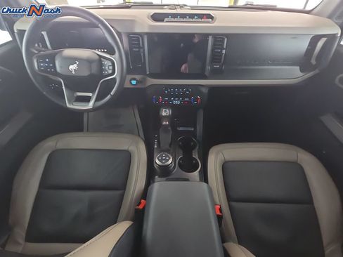 Used 2023 Ford Bronco Wildtrak AWD/4WD image 25