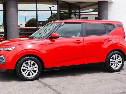 Used 2020 Kia Soul LX FWD image 7