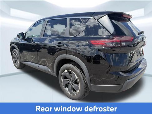 Used 2025 Nissan Rogue SV FWD image 9