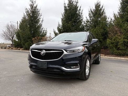 Used 2020 Buick Enclave Essence w/ Sound and Sites Package image 1