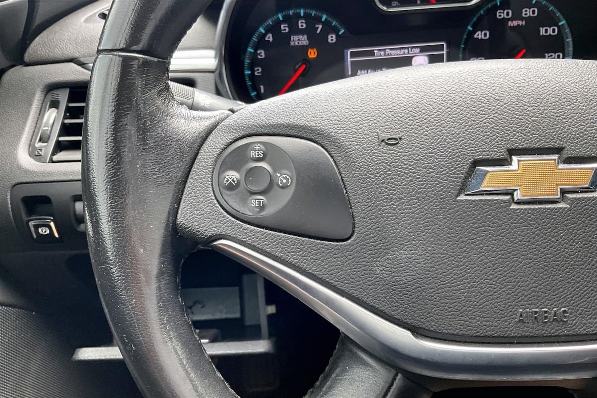 Used 2020 Chevrolet Impala LT FWD image 18