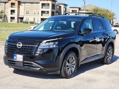 New 2026 Nissan Pathfinder SV