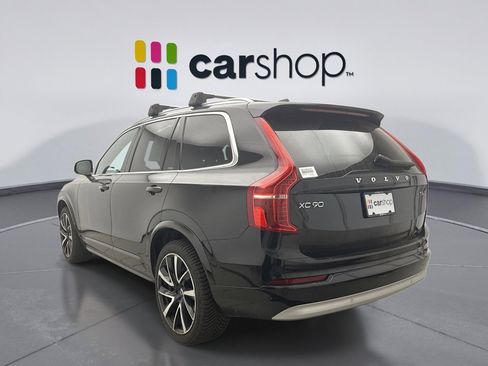 Used 2022 Volvo XC90 T6 Momentum w/ Climate Package AWD/4WD image 2