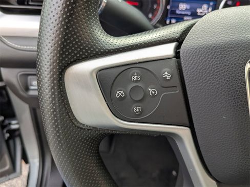 Certified 2023 GMC Acadia SLE w/ Driver Convenience Package image 15