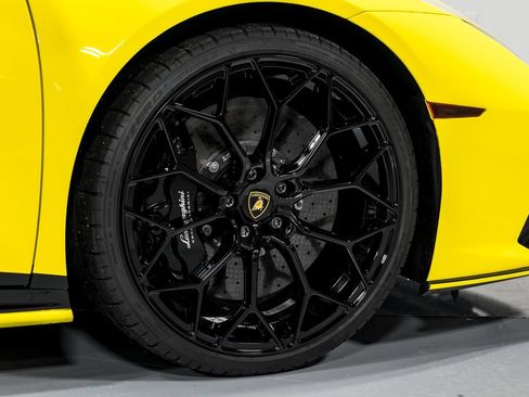 Used 2022 Lamborghini Huracan EVO AWD/4WD image 46