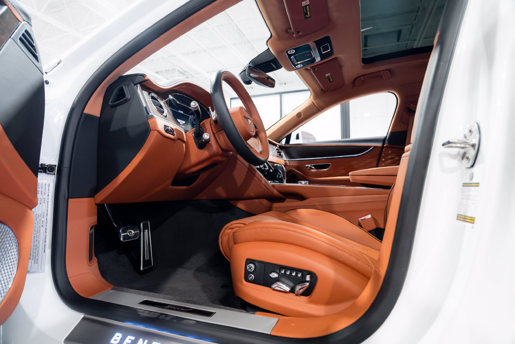 Used 2023 Bentley Flying Spur W12 AWD/4WD image 41