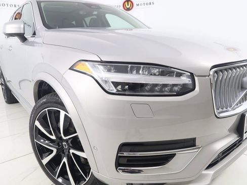 Used 2024 Volvo XC90 B5 Plus image 19