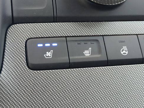 Used 2022 Hyundai Palisade Calligraphy w/ Winter Package FWD image 22
