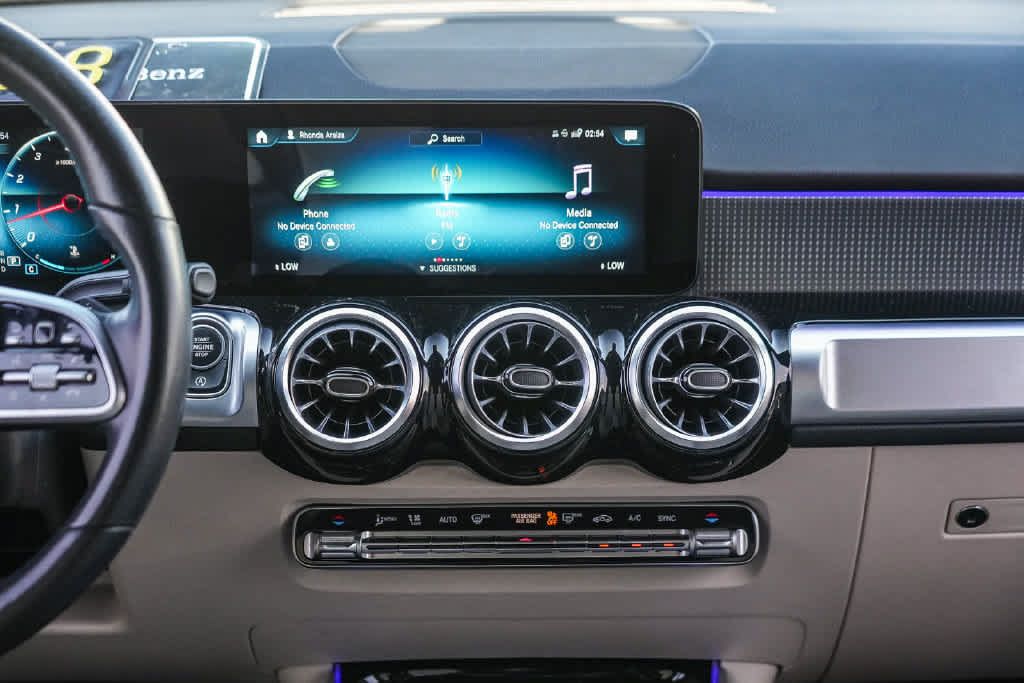 Used 2022 Mercedes-Benz GLB 250 image 13