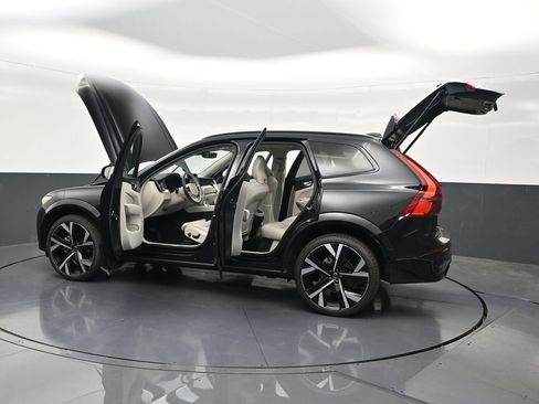 New 2026 Volvo XC60 B5 Ultra AWD/4WD image 32