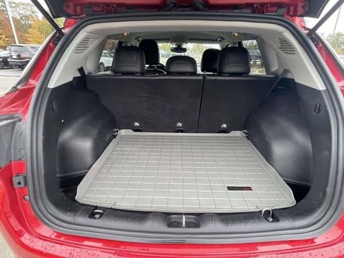 Used 2018 Jeep Compass Limited image 12