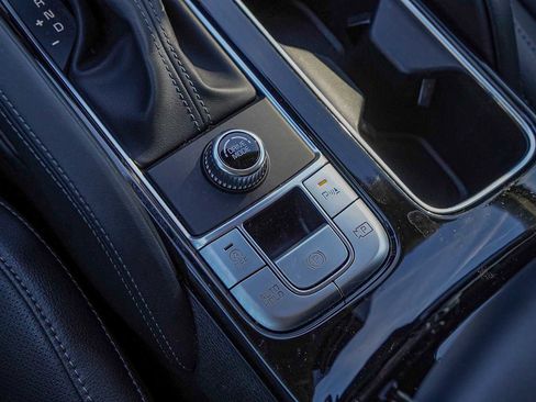 Certified 2024 Kia Telluride SX w/ Towing Package image 22