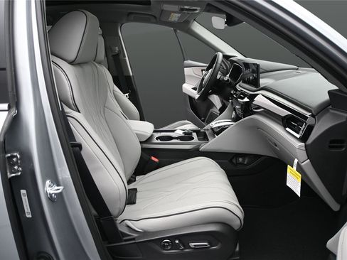 Certified 2026 Acura MDX SH-AWD w/ Advance Package image 18