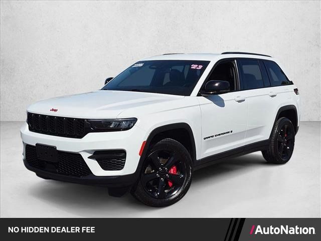 Used 2023 Jeep Grand Cherokee Altitude AWD/4WD image 1