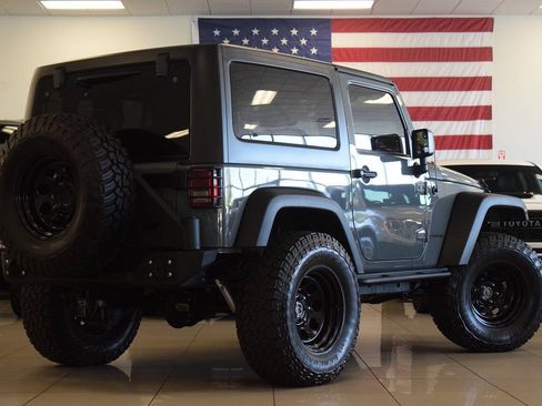 Used 2015 Jeep Wrangler Sport AWD/4WD image 7
