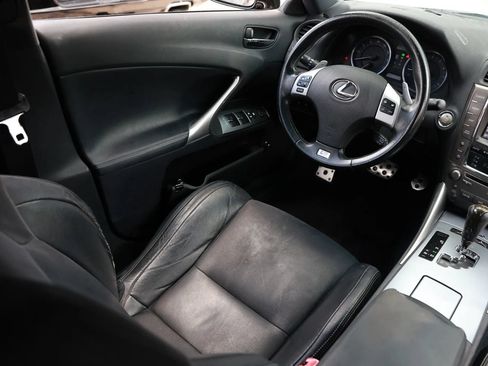 Used 2012 Lexus IS 350 w/ F-Sport Pkg RWD image 11