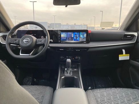 New 2026 Nissan Kicks SV image 17