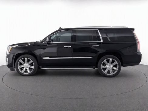 Used 2016 Cadillac Escalade ESV Luxury RWD image 3
