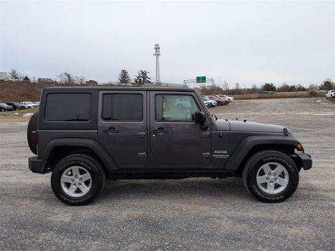 Used 2014 Jeep Wrangler Unlimited Sport w/ Quick Order Package 24S image 2