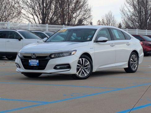 Certified 2019 Honda Accord Touring image 2