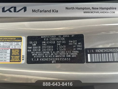 Used 2024 Kia Carnival SX FWD image 30