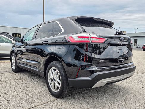 Used 2022 Ford Edge SEL w/ Cargo Accessory Package AWD/4WD image 4