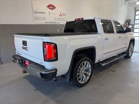 Used 2017 GMC Sierra 1500 SLT image 3