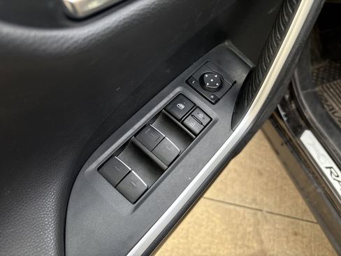 Used 2022 Toyota RAV4 Limited image 15