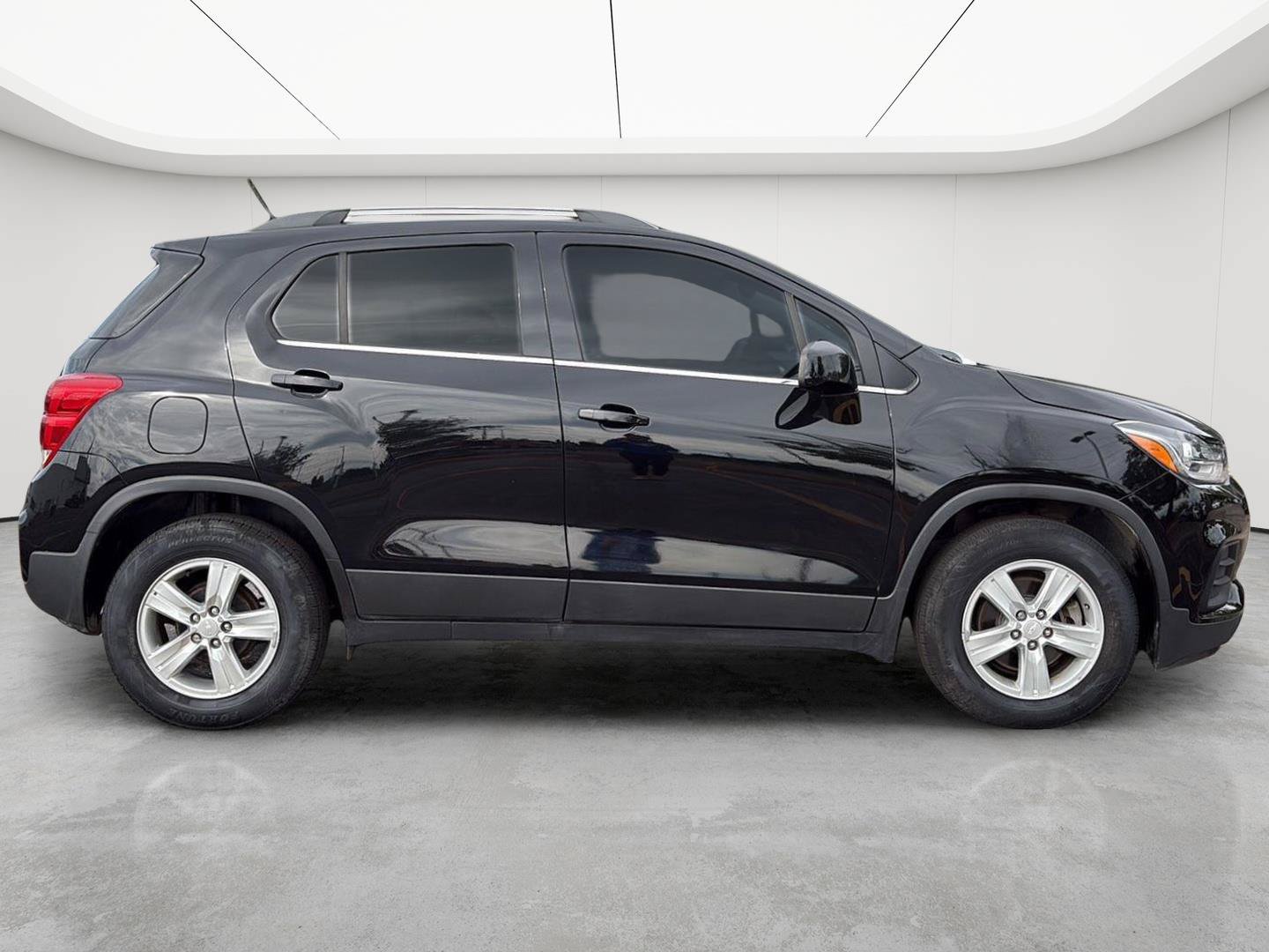 Used 2020 Chevrolet Trax LT FWD image 20