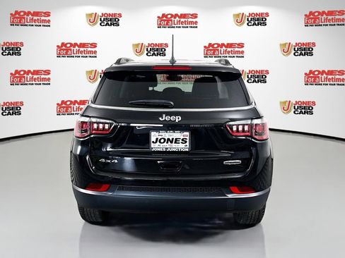 Used 2022 Jeep Compass Latitude AWD/4WD image 14