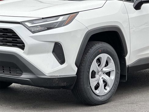 New 2025 Toyota RAV4 LE image 7