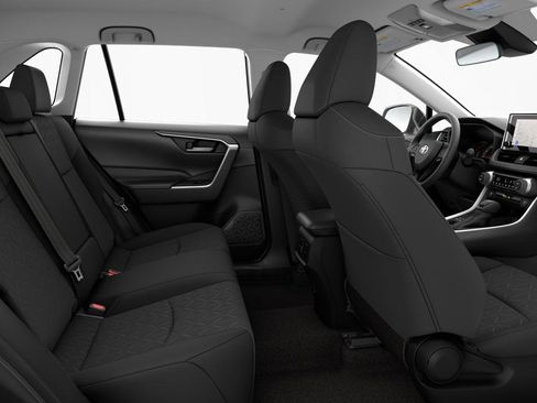New 2025 Toyota RAV4 XLE image 31