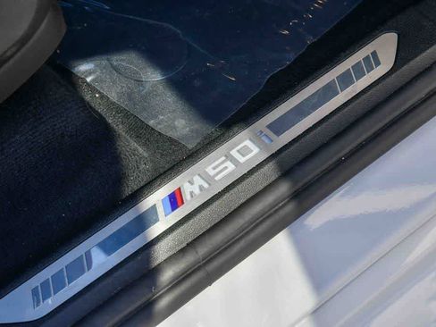 Used 2022 BMW X5 M50i w/ Executive Package image 19