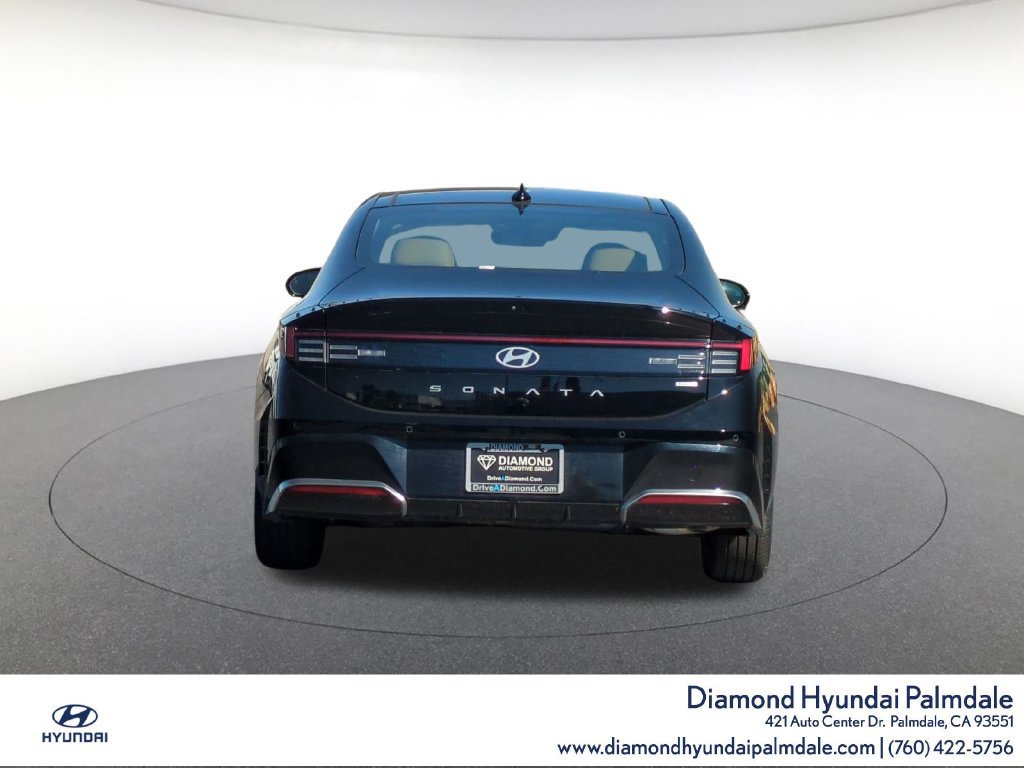 Used 2025 Hyundai Sonata Limited FWD image 6