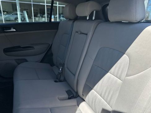 Used 2019 Kia Sportage LX image 28