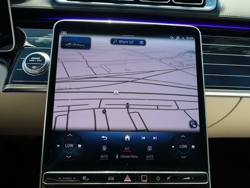 Certified 2024 Mercedes-Benz Maybach S 580 4MATIC image 30