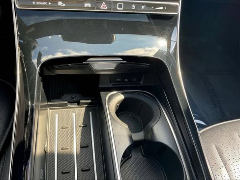 Used 2023 Mercedes-Benz S 500 4MATIC w/ Warmth & Comfort Package image 16
