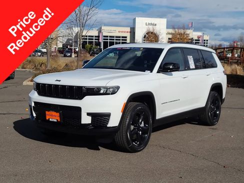 New 2025 Jeep Grand Cherokee L Altitude image 1