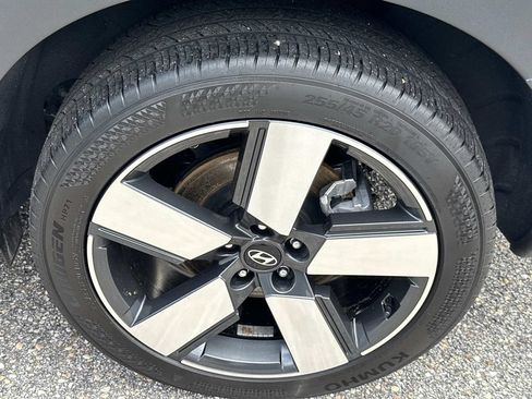 Used 2025 Hyundai Santa Fe Limited FWD image 12