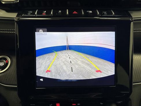 Used 2024 Jeep Grand Cherokee Altitude image 10