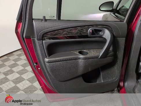 Used 2014 Buick Enclave Leather w/ Trailering Provision Package image 31