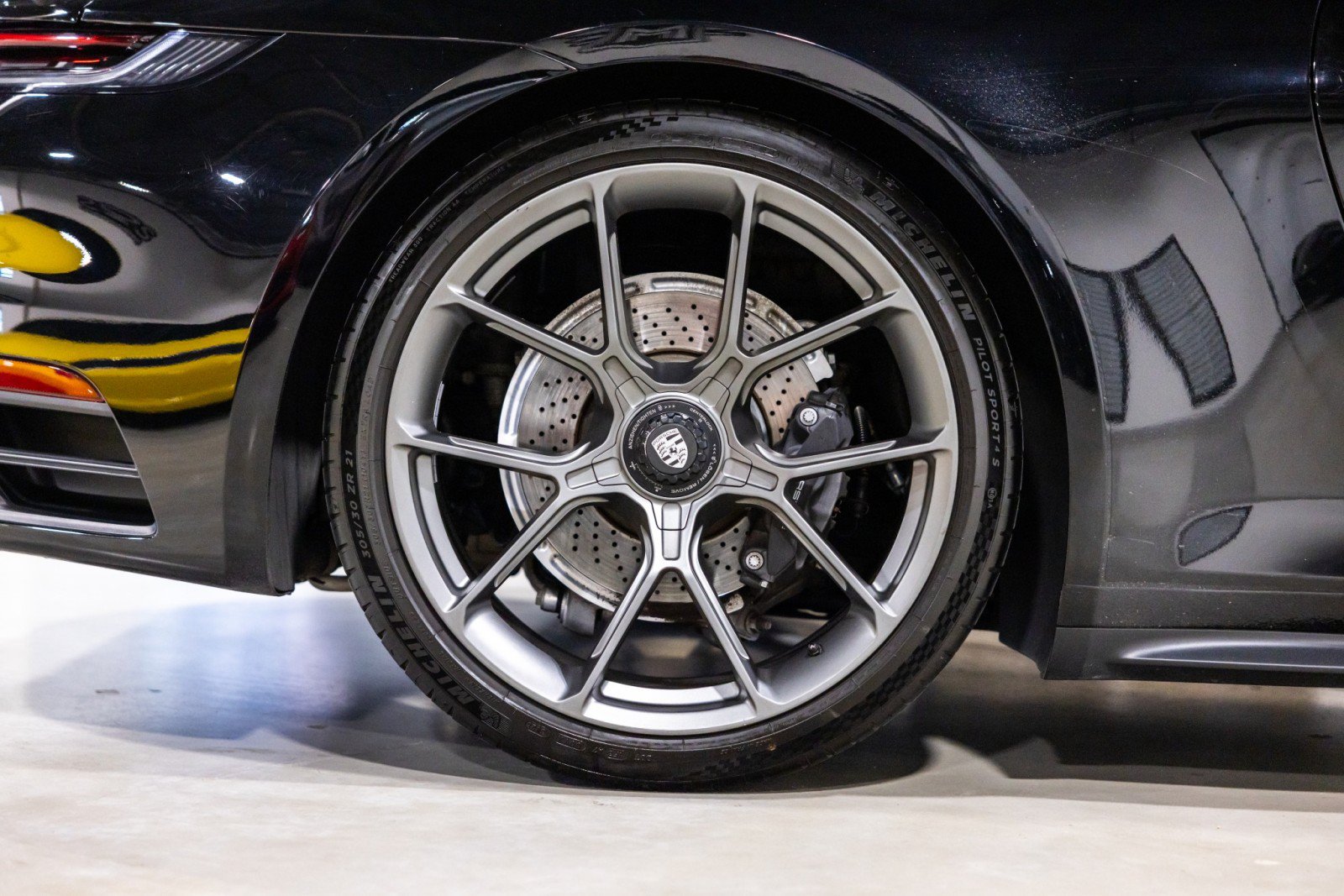 Used 2020 Porsche 911 Carrera RWD image 26