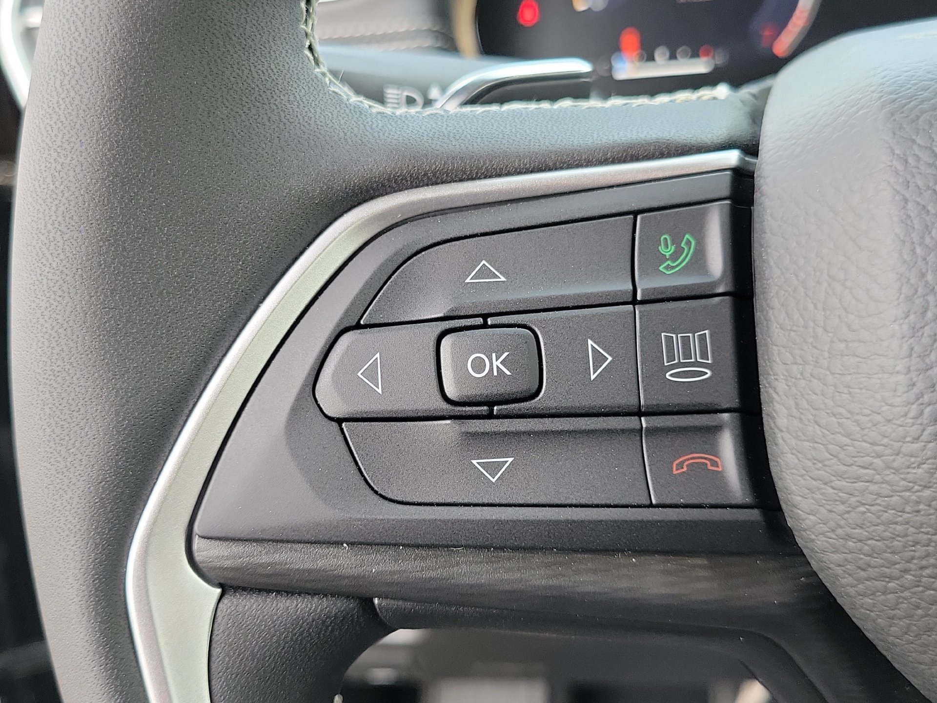 New 2026 Jeep Grand Cherokee L 4WD image 5