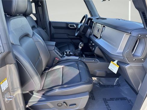 New 2025 Ford Bronco Outer Banks image 31