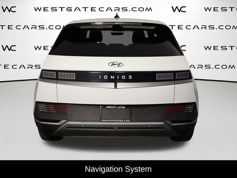 Used 2024 Hyundai Ioniq 5 SEL RWD image 2