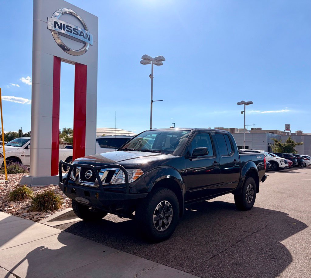 Used 2018 Nissan Frontier PRO-4X AWD/4WD image 3