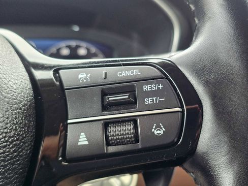 Used 2025 Honda Pilot Elite image 34