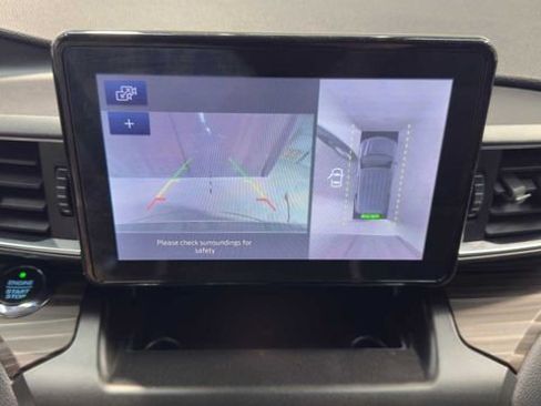 Used 2020 Ford Explorer Limited w/ Hybrid Equipment Group 310A RWD image 36